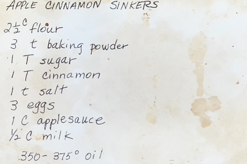 My mother's recipe card for Apple Cinnamon Sinkers