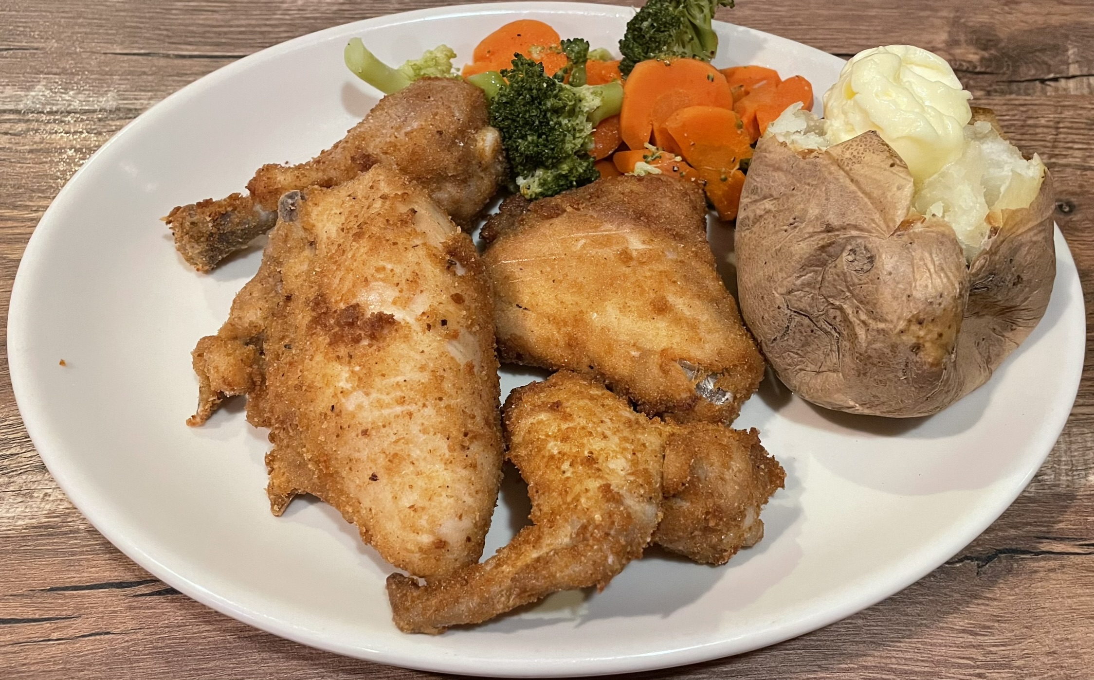 Fried chicken at Maddox Ranch House