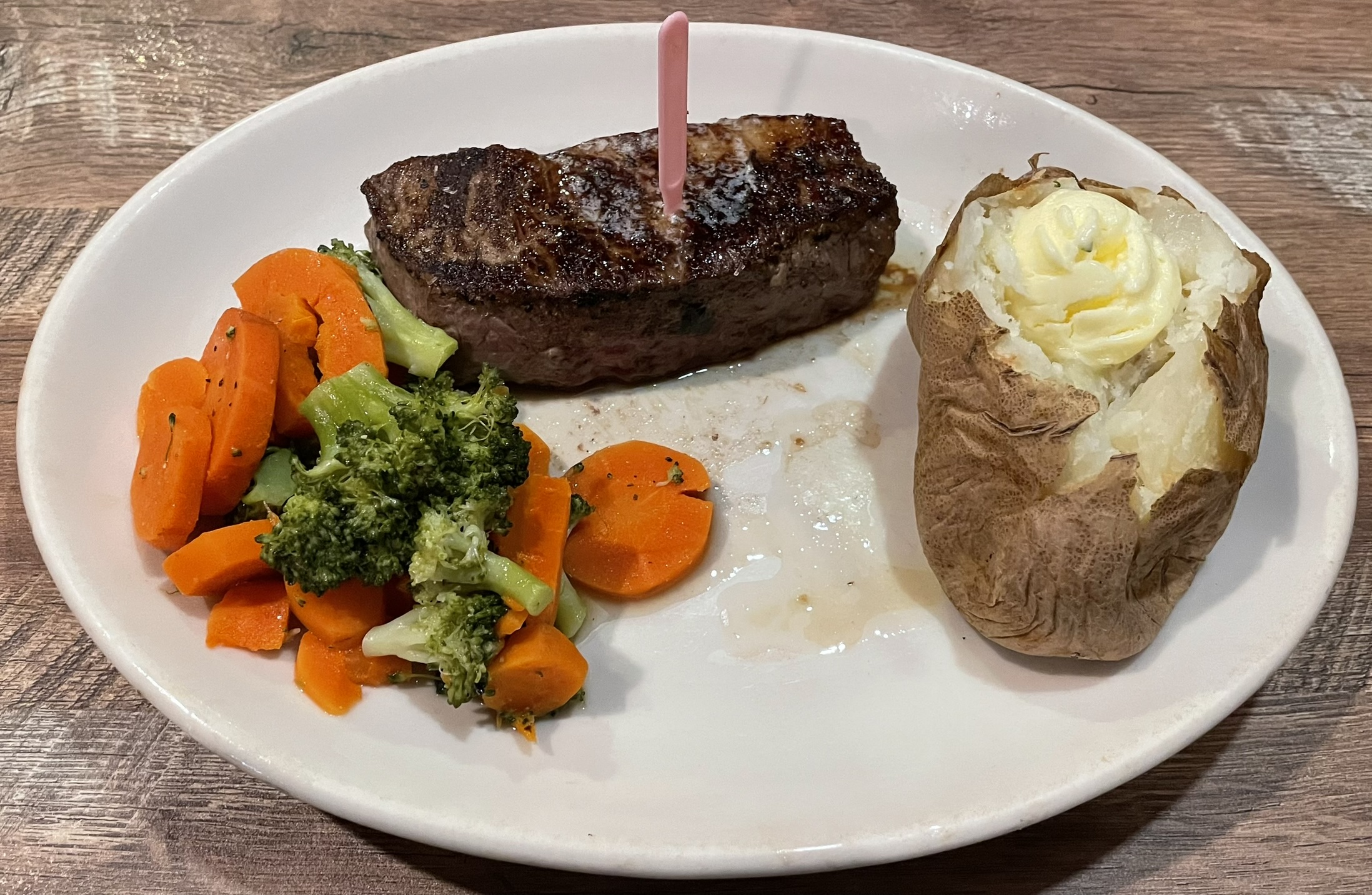 A sirloin steak at Maddox Ranch House